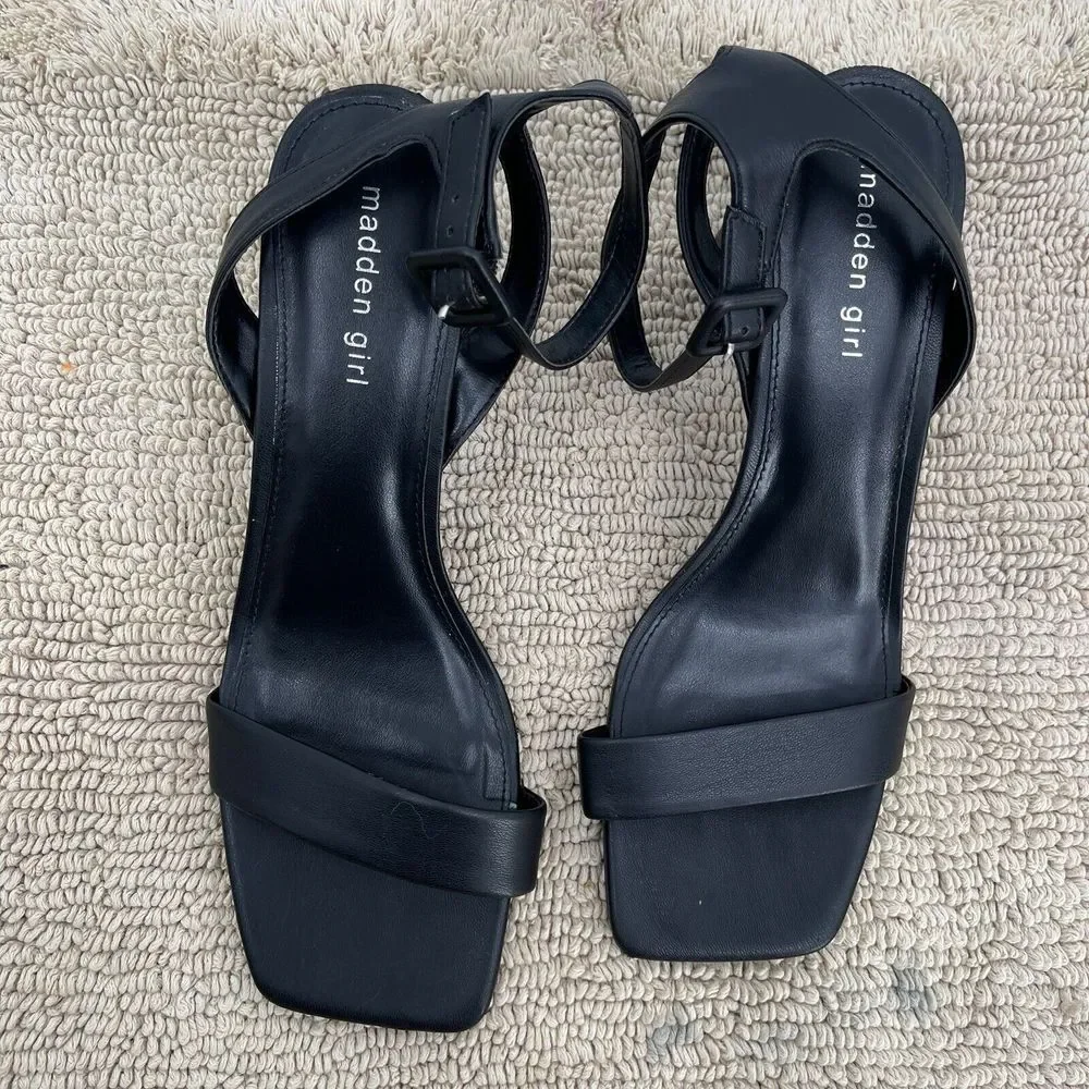 Madden Girl‎ Women Winnii Heeled Sandal Black Paris Size 11